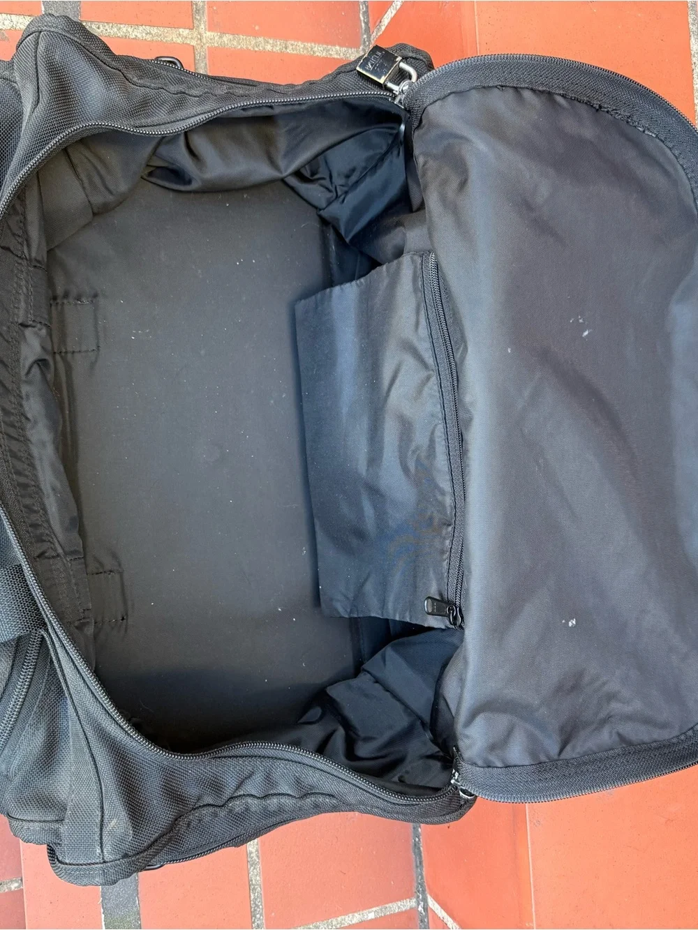 Rare Vintage TUMI Alpha Small Gym Duffel Travel Bag 18x9x8 Black Ballistic Nylon
